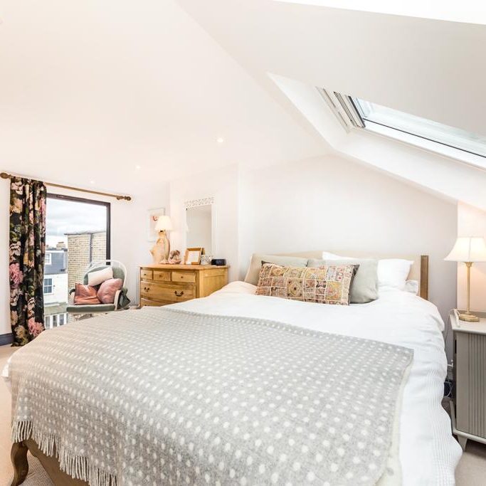 Loft Bedroom-Ealing